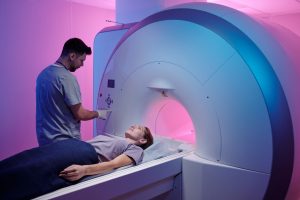 انواع مختلف بریس ها چگونه با MRI سازگار هستند؟